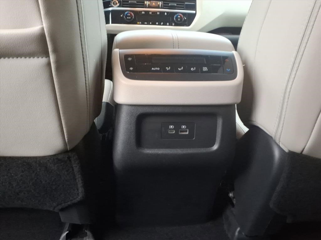 2023 Nissan Pathfinder SL photo 10