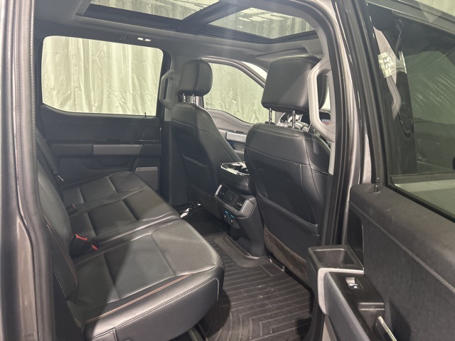 2021 Ford F-150 Lariat photo 12