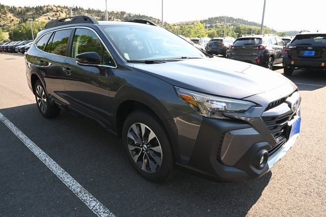 2025 Subaru Outback Limited photo 8