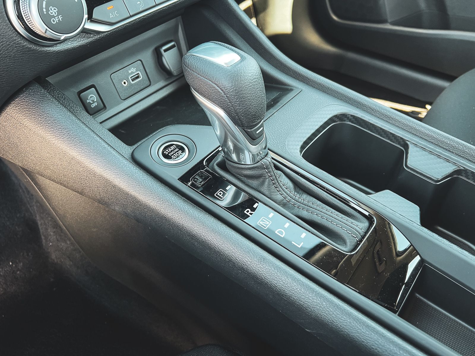 2025 Nissan Sentra S photo 16