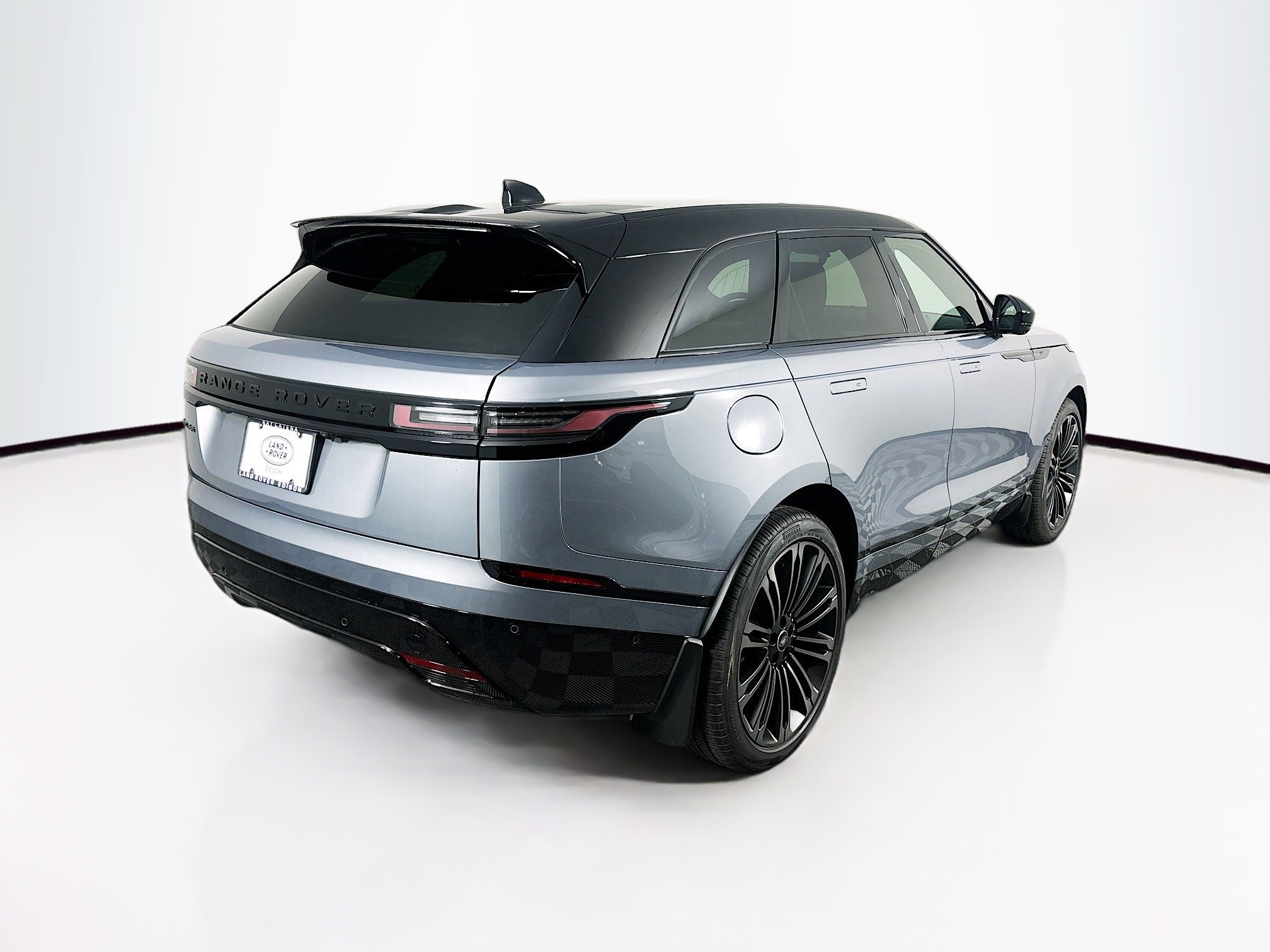 2026 Land Rover Range Rover Velar SE photo 2