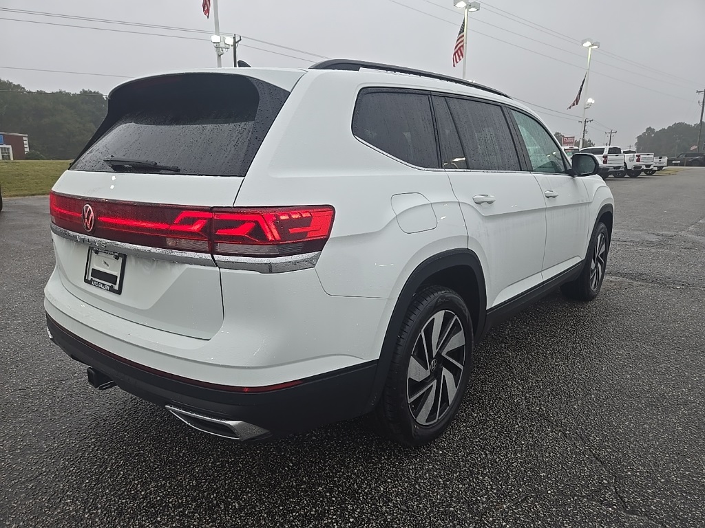 2024 Volkswagen Atlas SE Technology photo 4
