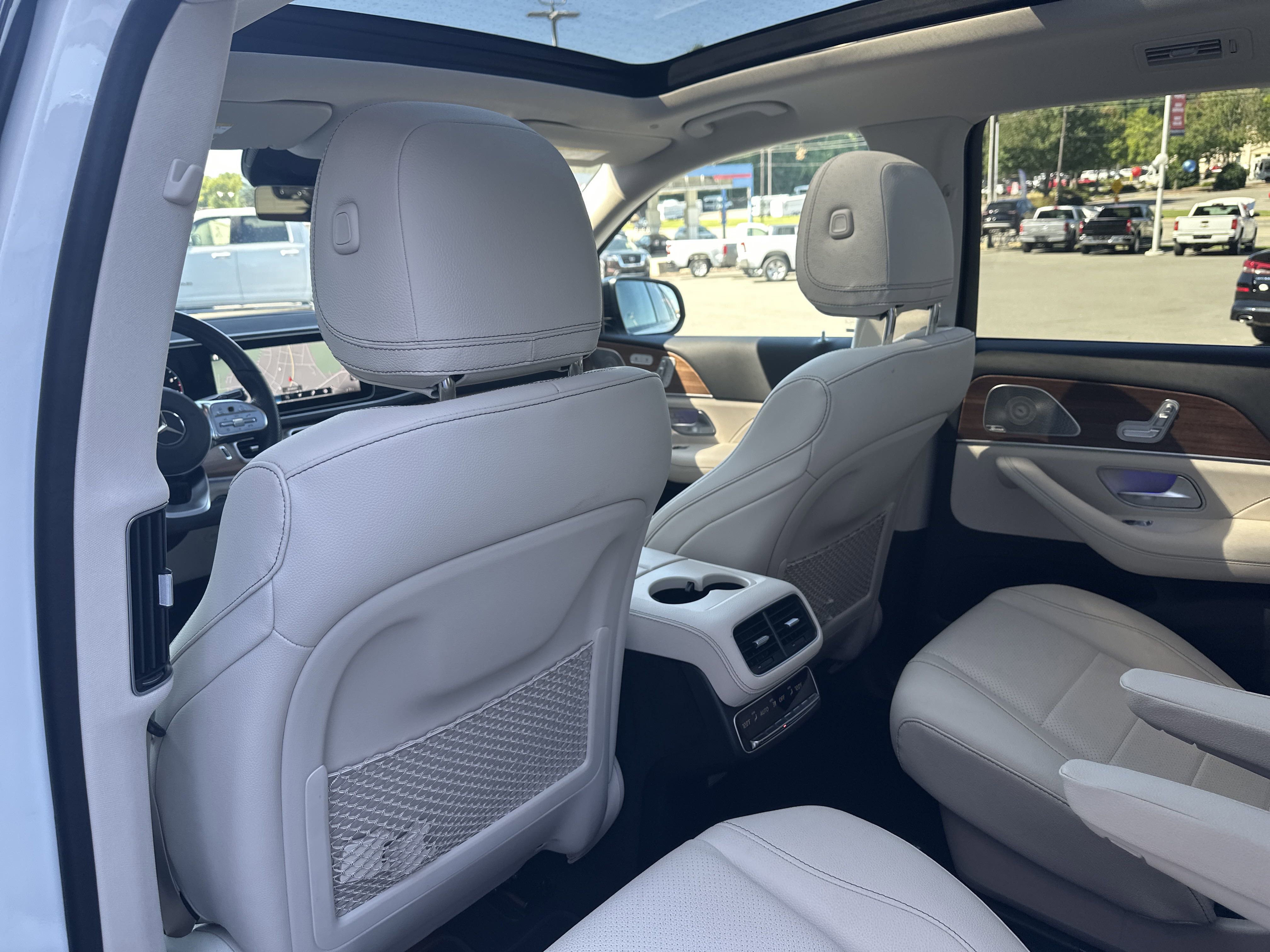 2023 Mercedes Benz GLS 450 4MATIC photo 18