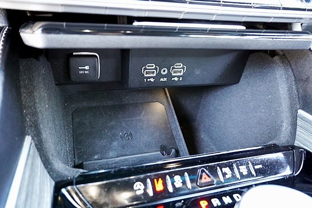 2023 Jeep Wagoneer L Series II photo 29