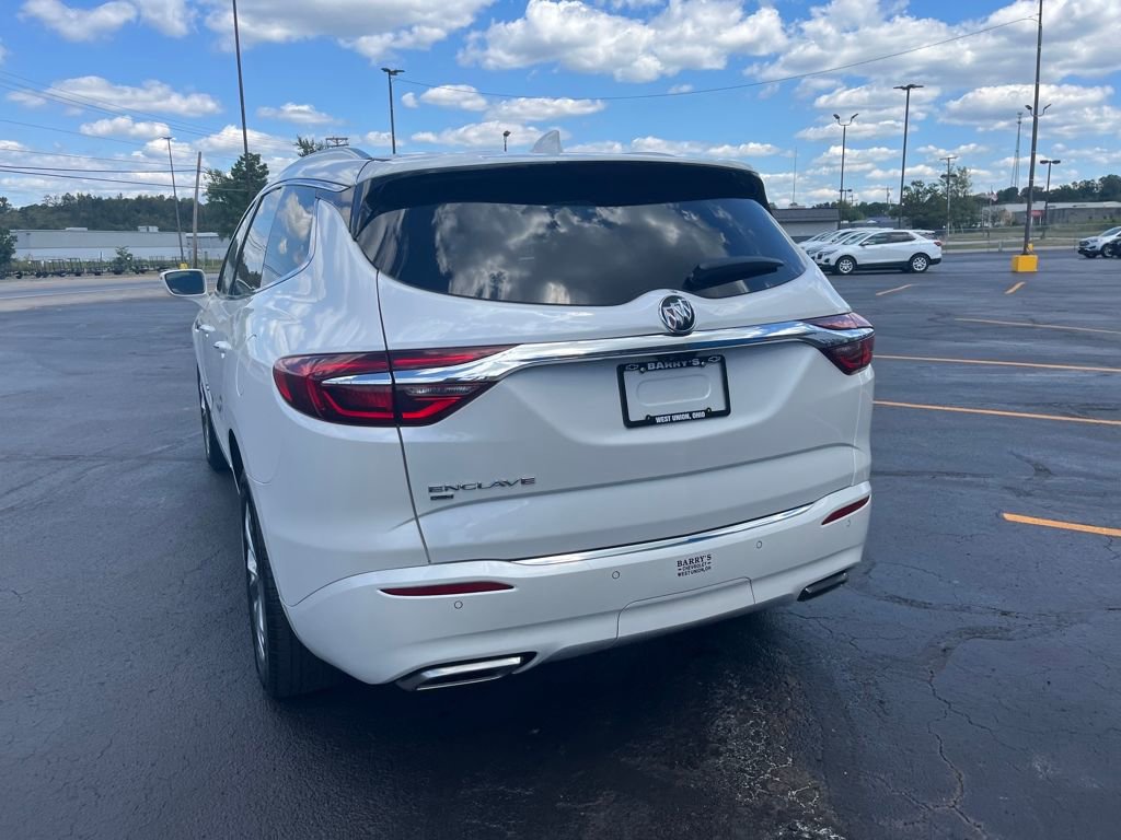 2020 Buick Enclave Avenir photo 2