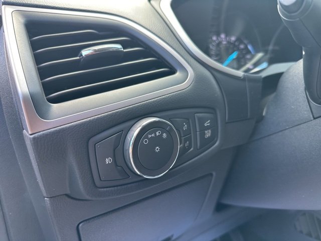 2019 Ford Edge SEL photo 27