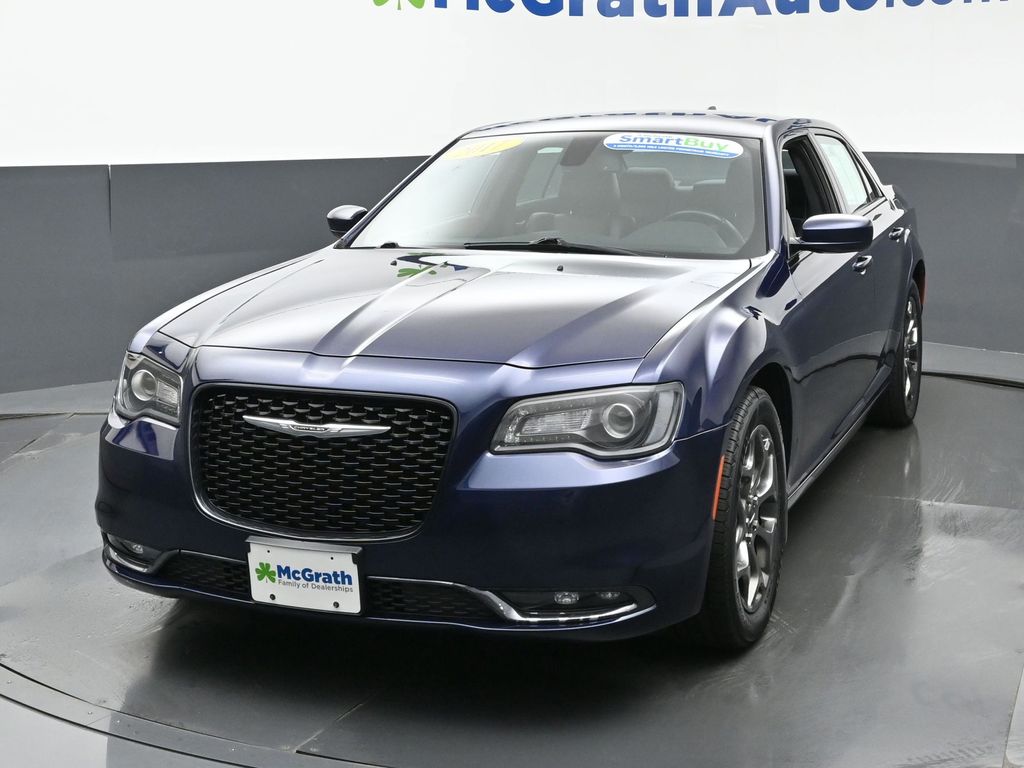 2017 Chrysler 300 S photo 4