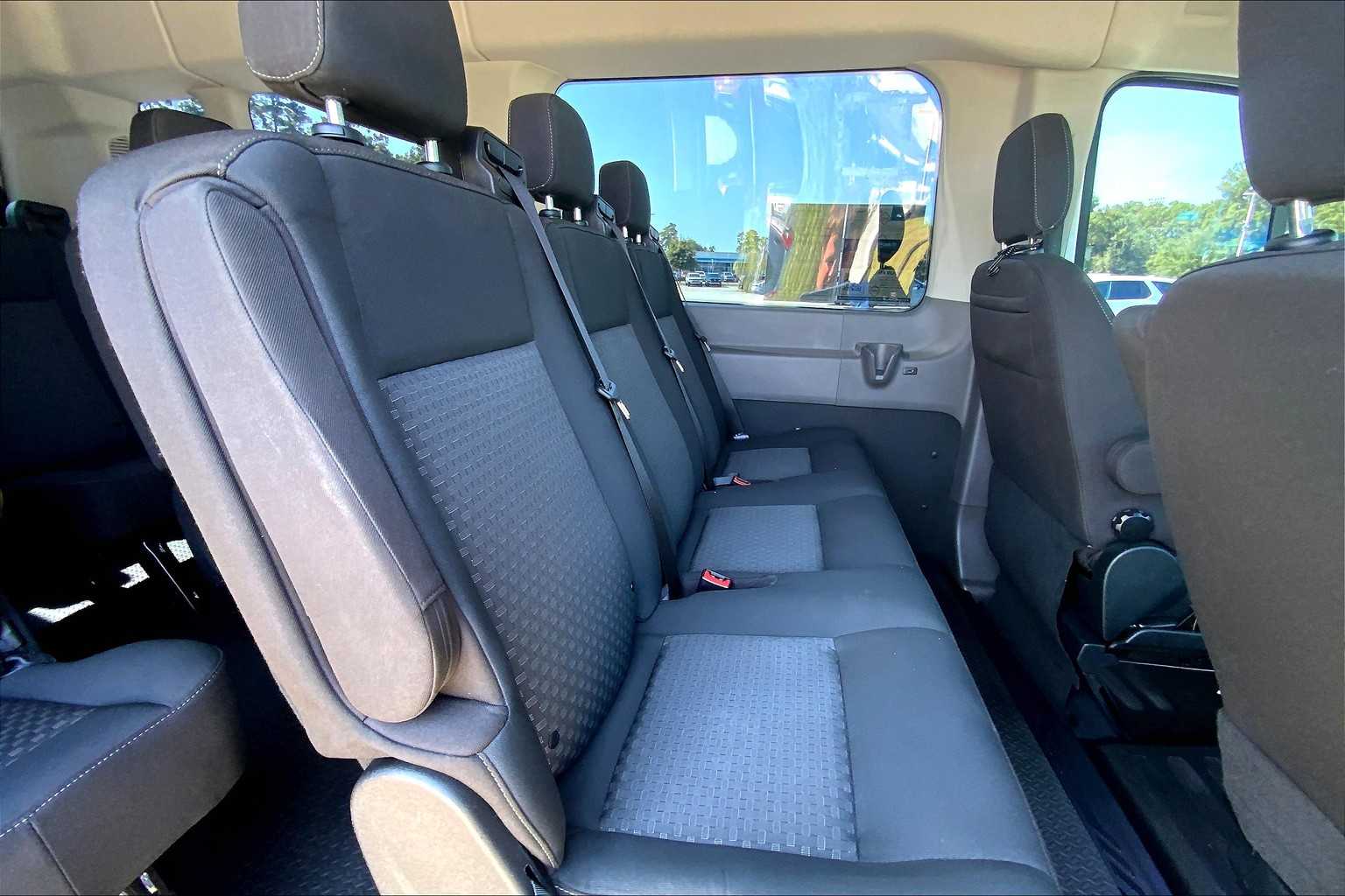 2023 Ford Transit Passenger XLT photo 6
