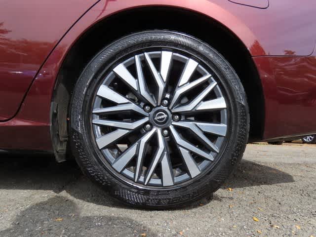 2023 Nissan Altima 2.5 SV photo 9