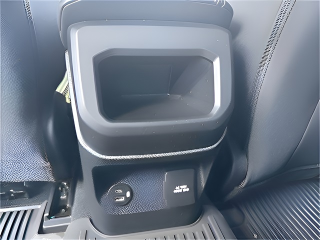 2025 Ford Ranger XLT photo 22
