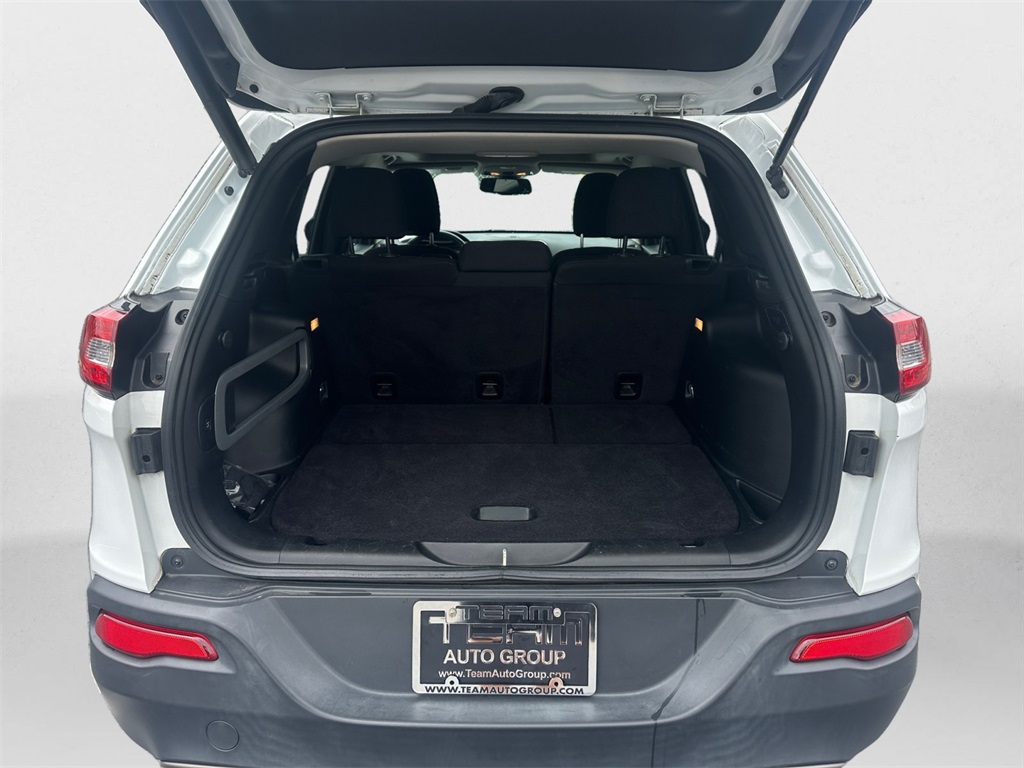 2017 Jeep Cherokee 80th Anniversary Edition photo 7