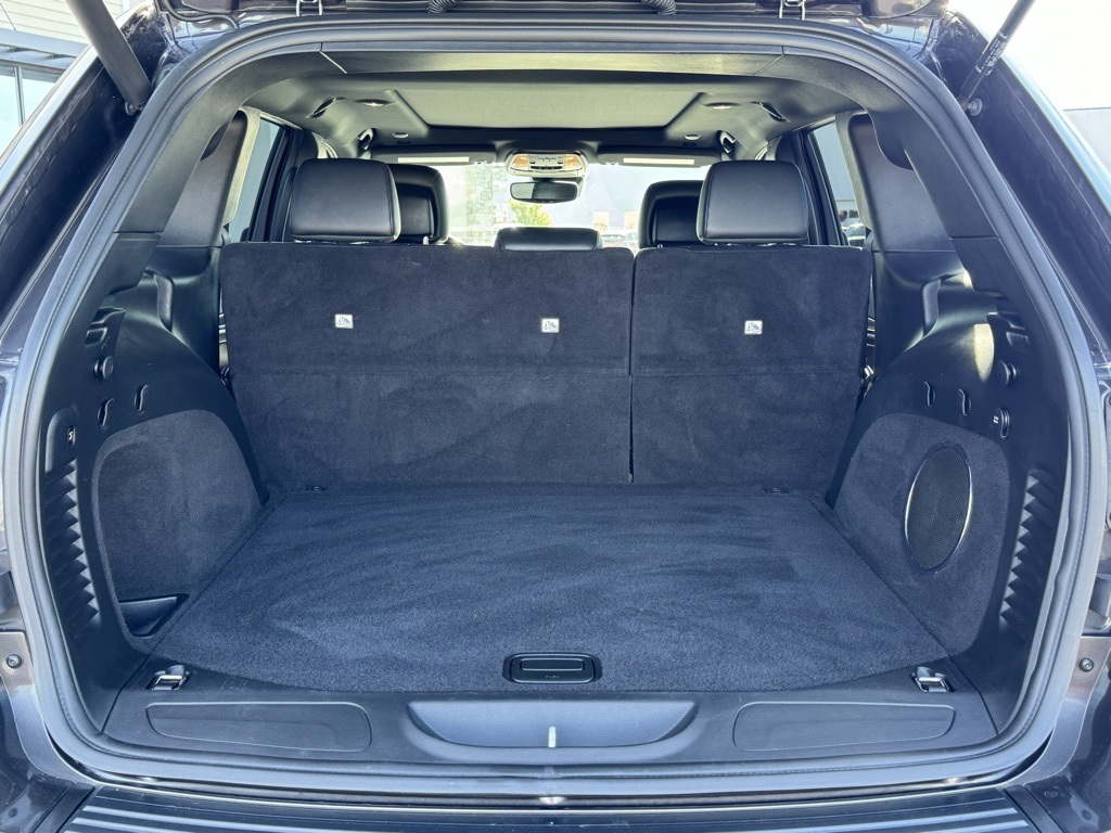 2021 Jeep Grand Cherokee Anniversary Edition photo 17
