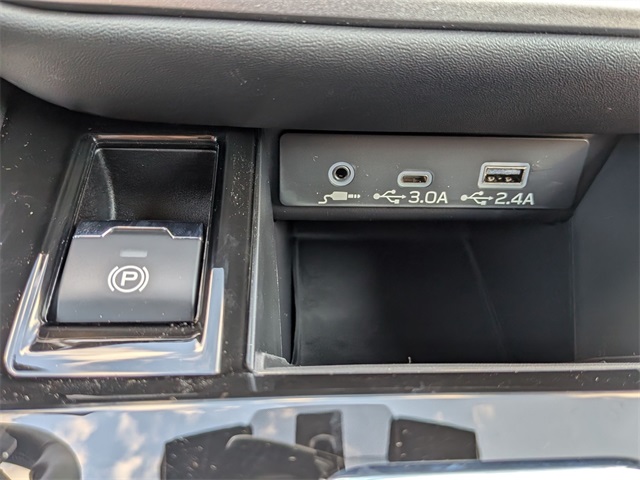 2025 Subaru Legacy Premium photo 17