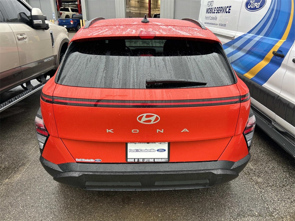 2024 Hyundai Kona SEL photo 4