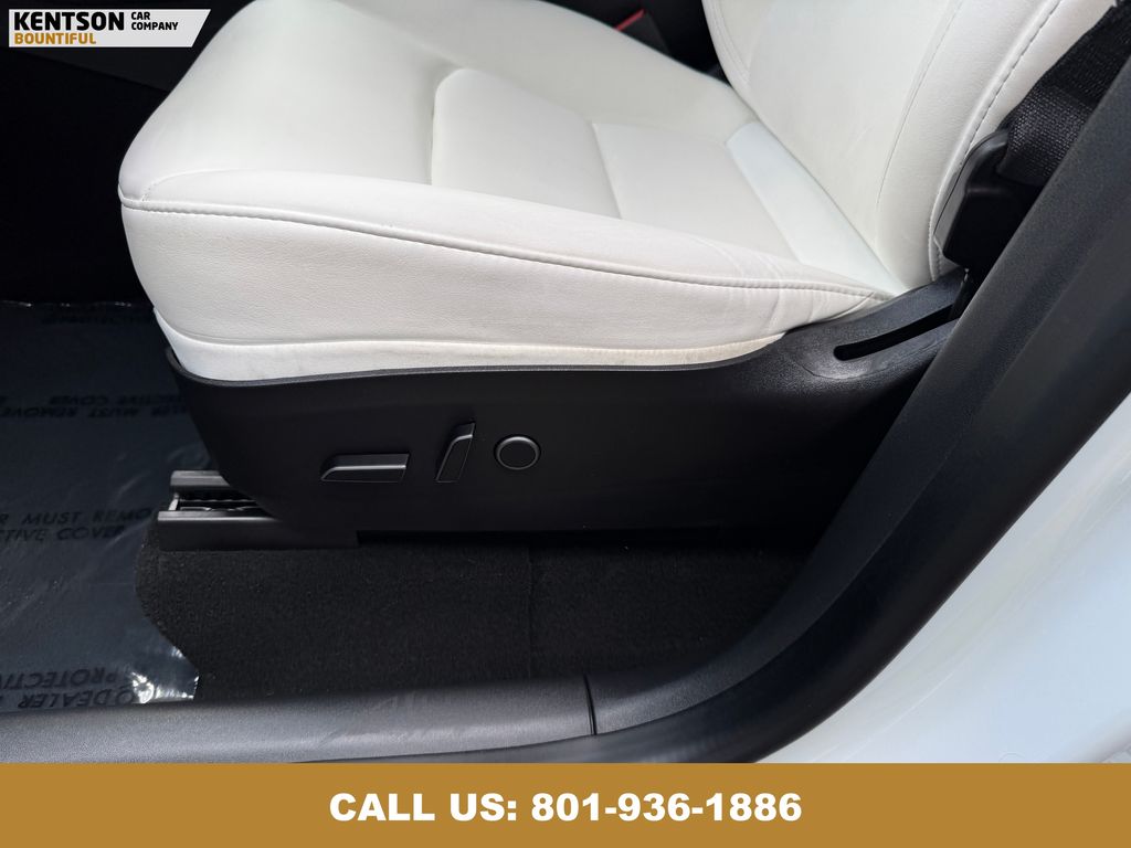 2023 Tesla Model Y Long Range photo 19