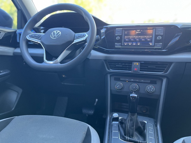 2022 Volkswagen Taos S photo 3