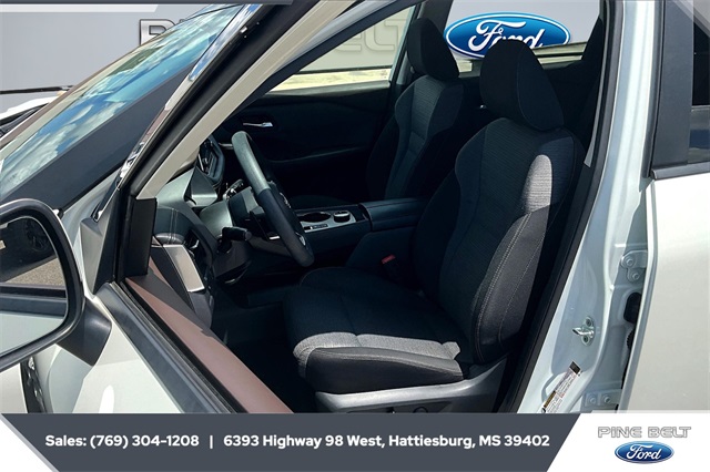 2022 Nissan Rogue SV photo 16
