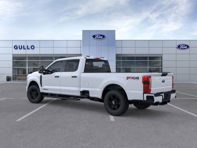 2025 Ford F-350 photo 4