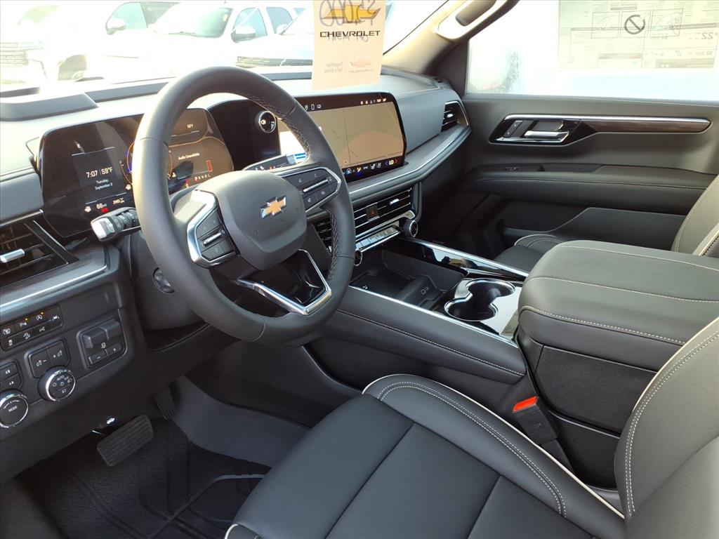2025 Chevrolet Tahoe Premier photo 5