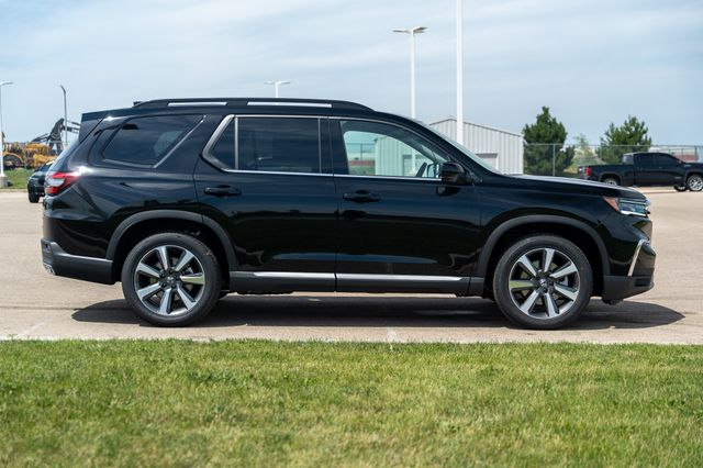2025 Honda Pilot Elite photo 7