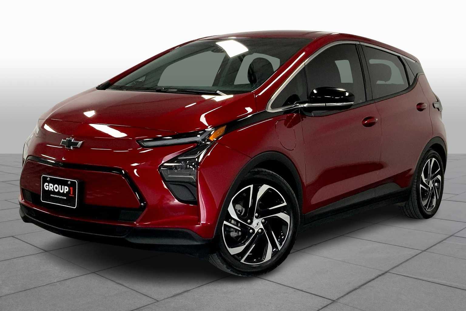 Used 2023 Chevrolet Bolt EV 2LT with VIN 1G1FX6S09P4135110 for sale in Austin, TX
