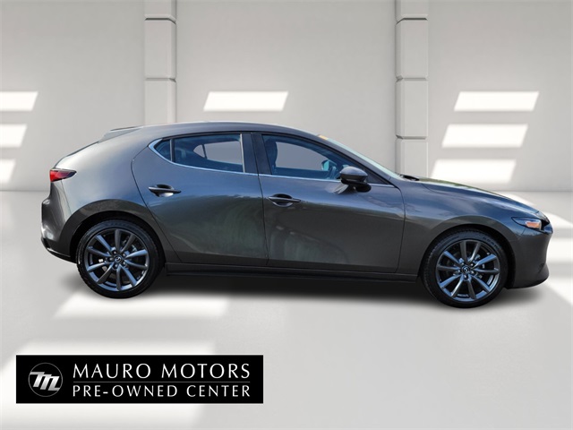 Used 2022 Mazda Mazda3 Select with VIN JM1BPAKL3N1512855 for sale in North Haven, CT