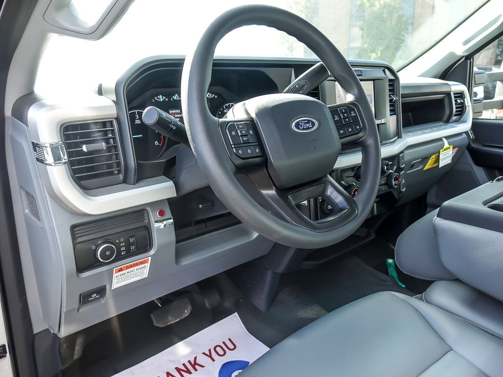 2025 FORD F-350 - Image 10