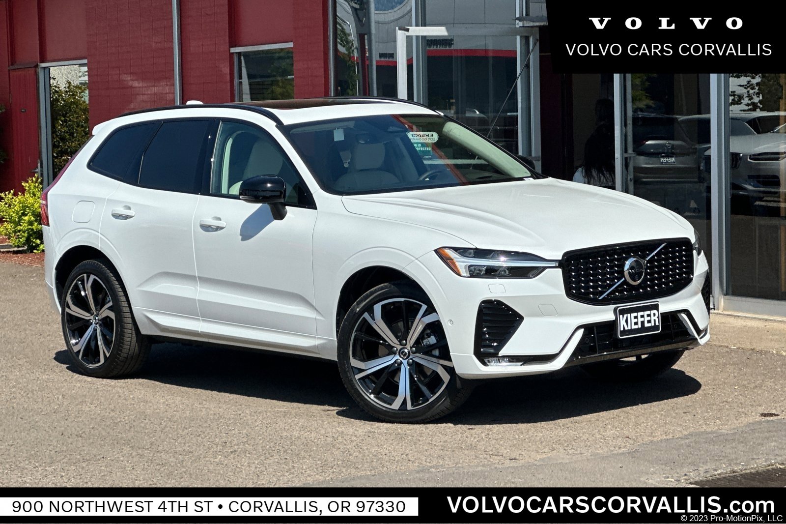 2025 Volvo XC60 Ultra