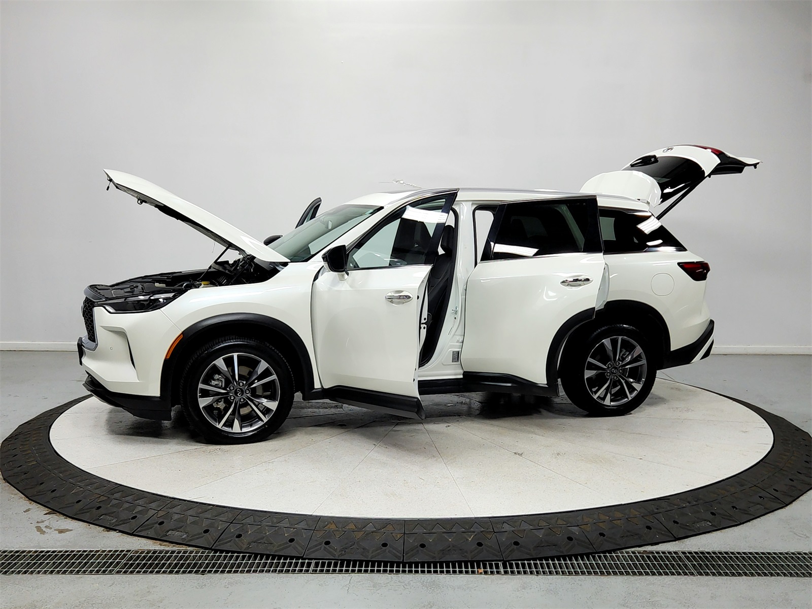 2024 Infiniti QX60 Luxe photo 12
