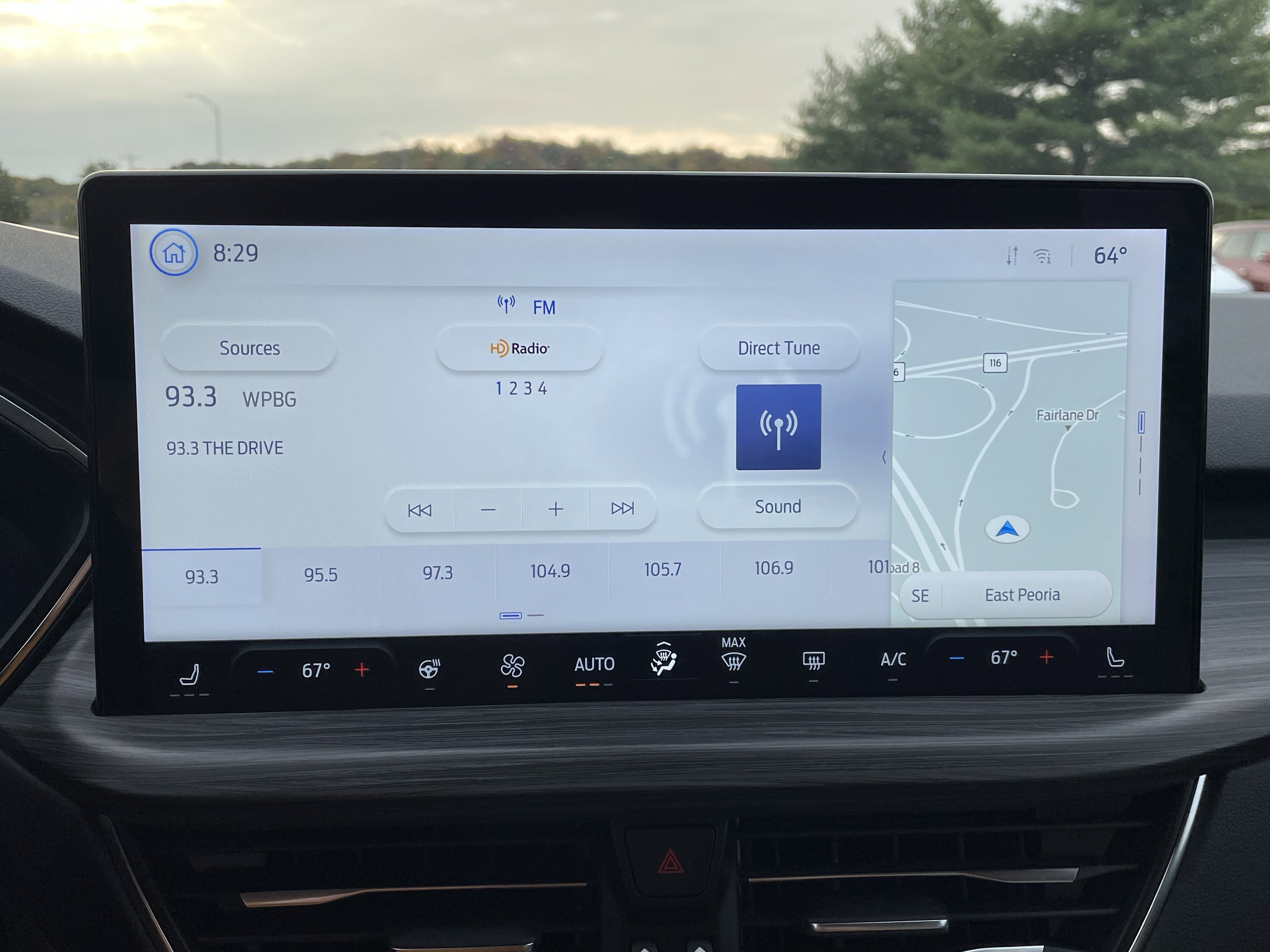 2023 Ford Escape Base photo 2