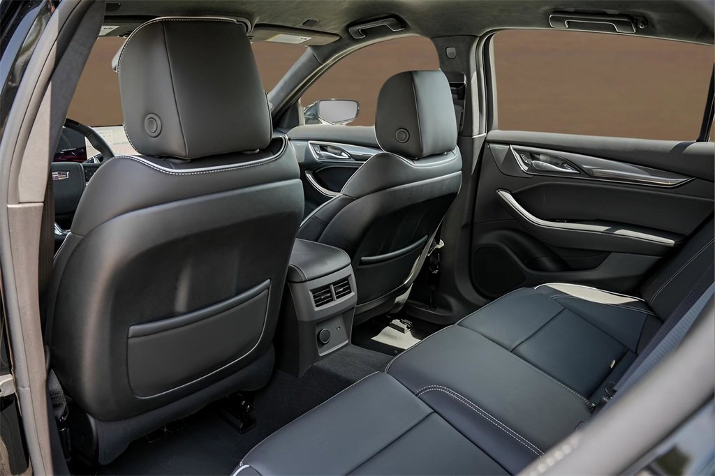 2025 Cadillac CT5 V photo 28