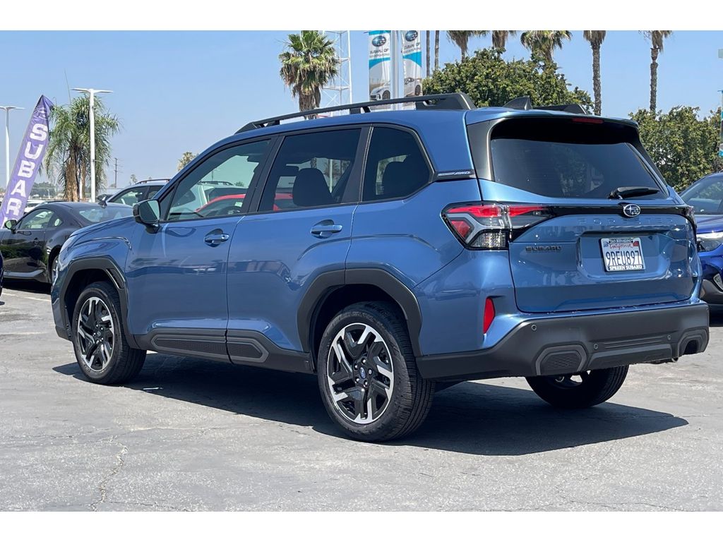 2025 Subaru Forester Limited photo 3