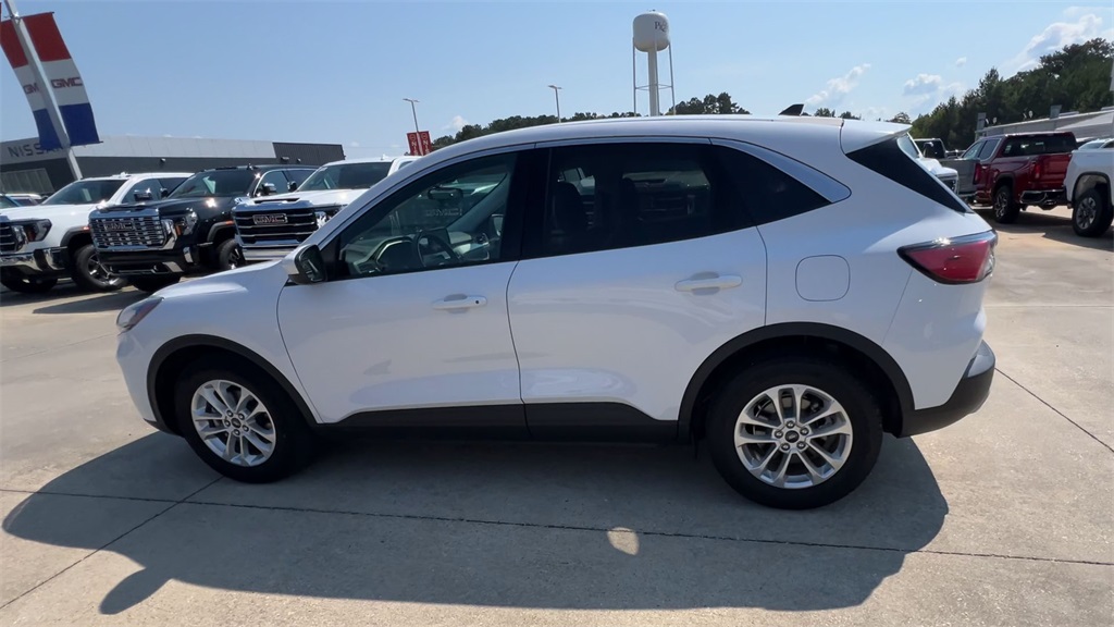 2021 Ford Escape SE photo 6