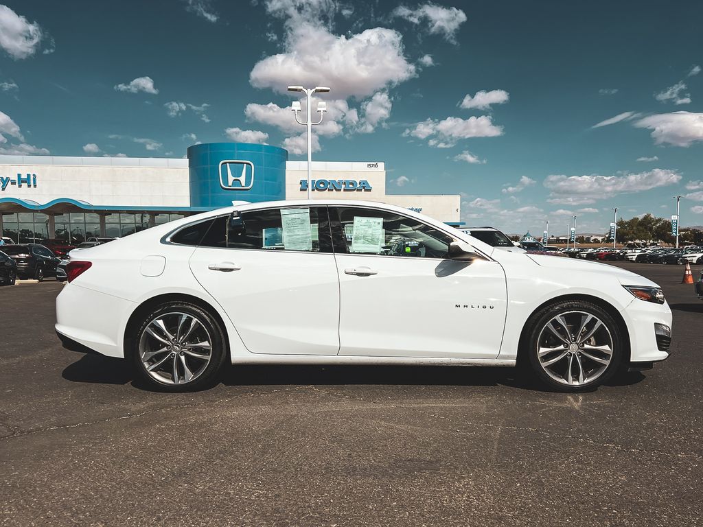 2023 Chevrolet Malibu 1LT photo 3