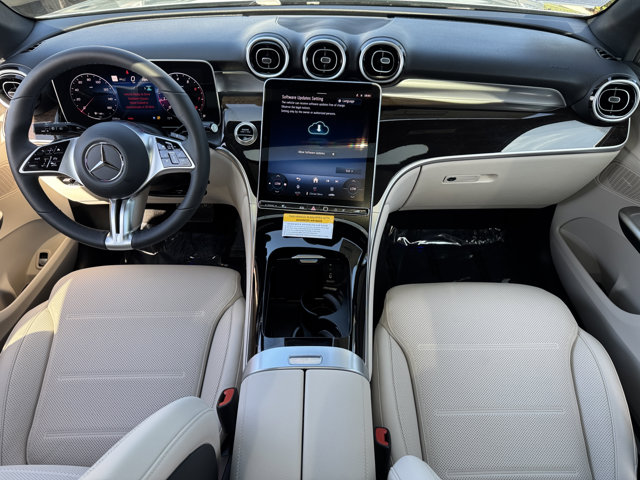 2026 Mercedes Benz GLC 300 photo 4