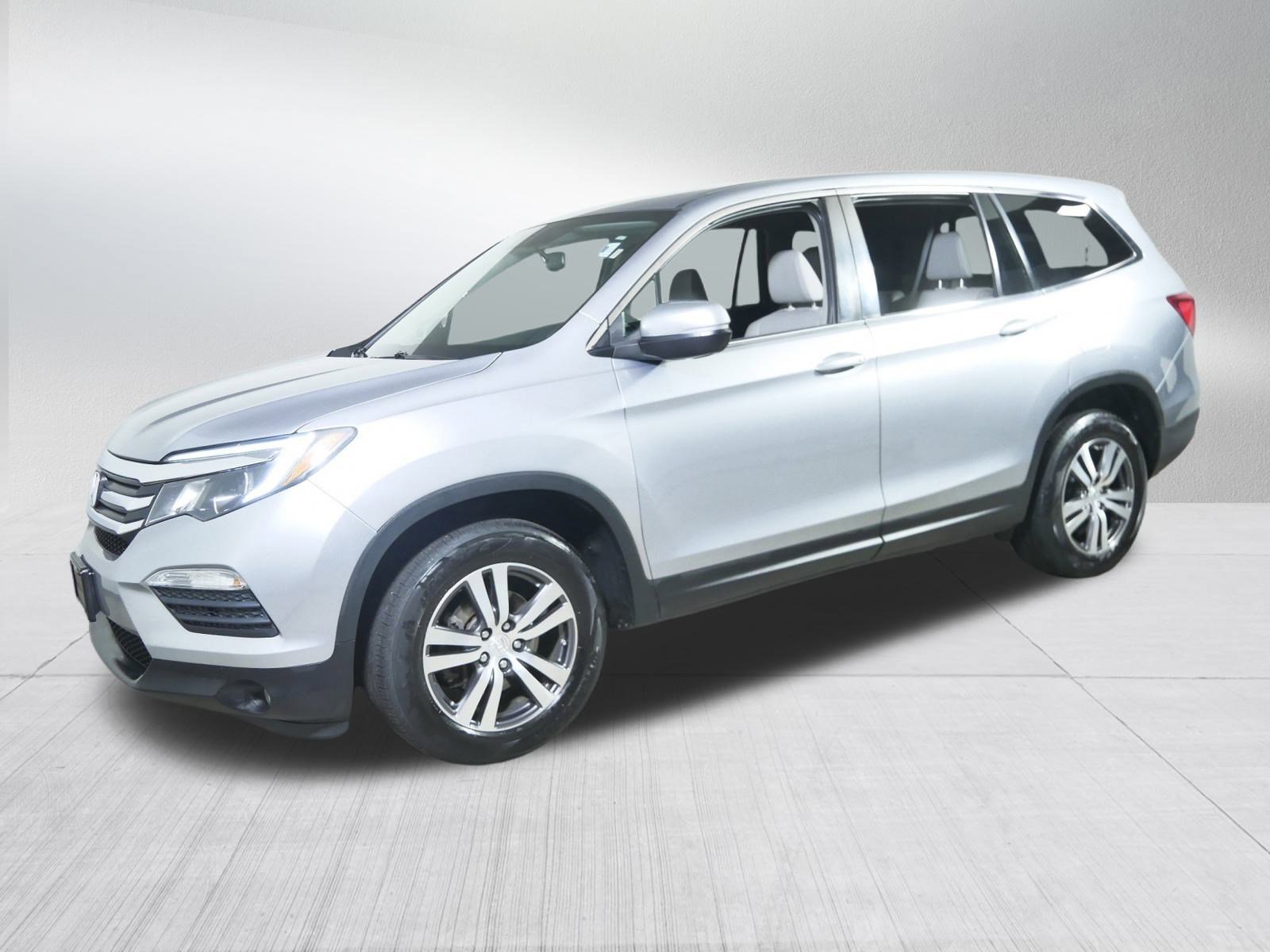 2017 Honda Pilot EX-L photo 3