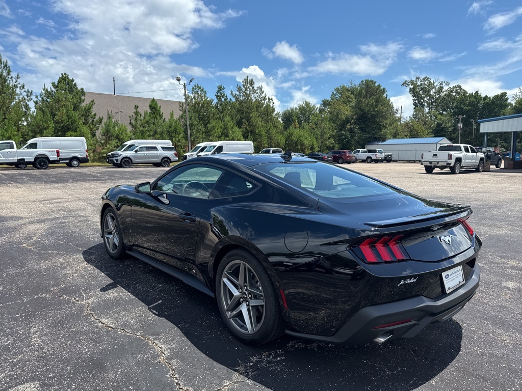 2025 Ford Mustang EcoBoost Premium photo 10