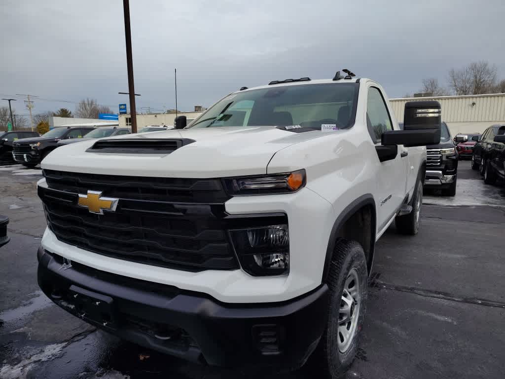 2025 Chevrolet Silverado 2500HD Work Truck photo 2