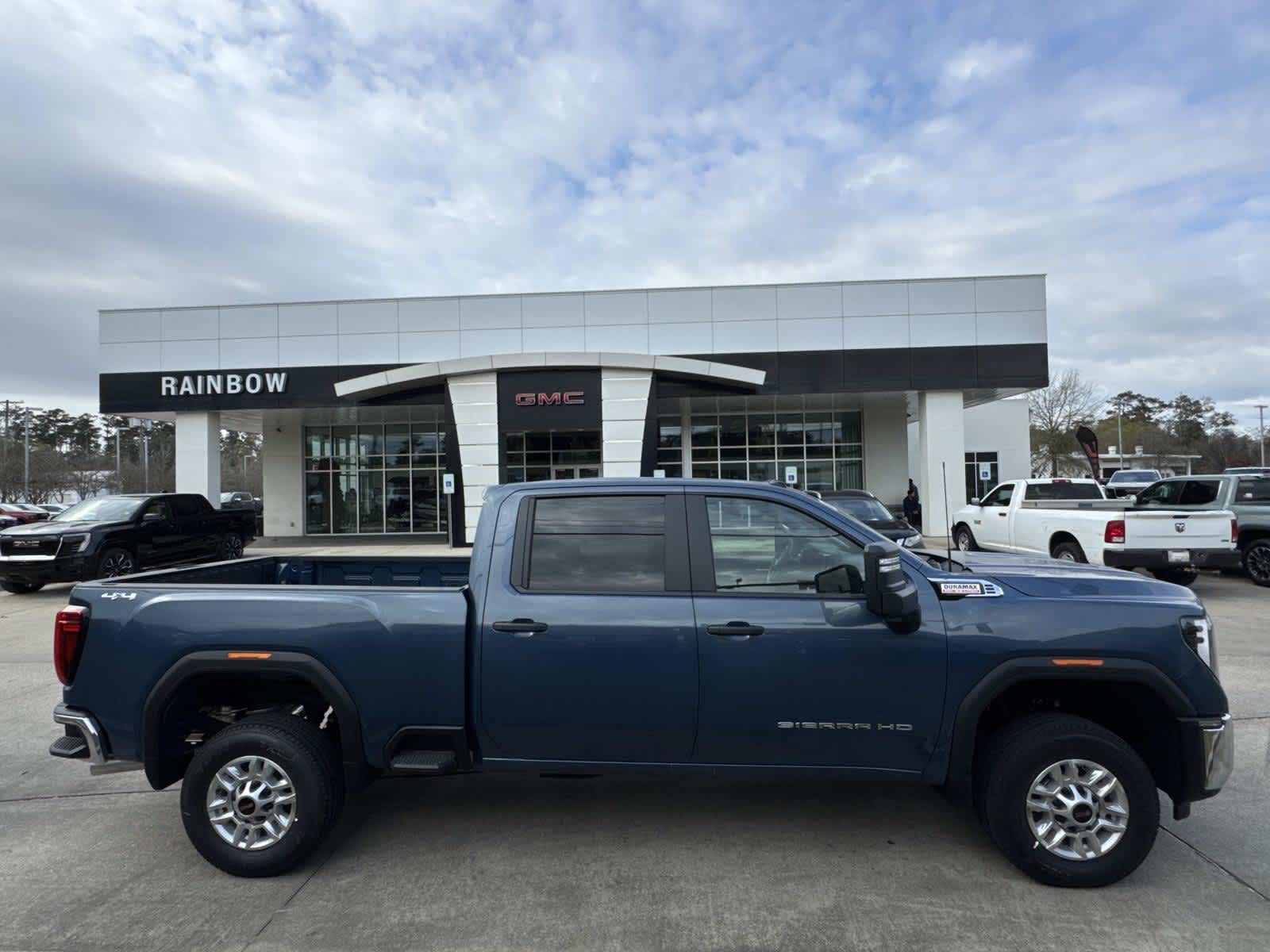 2026 GMC Sierra 2500HD Pro's photo