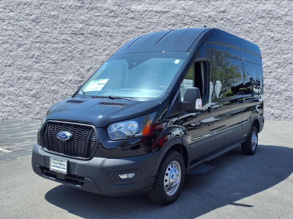 2024 Ford Transit photo 4
