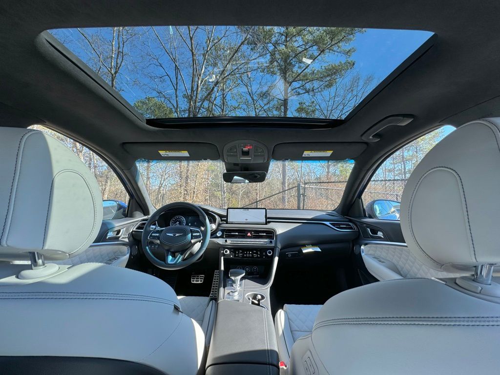 2025 Genesis G70 3.3T Sport Advanced photo 3