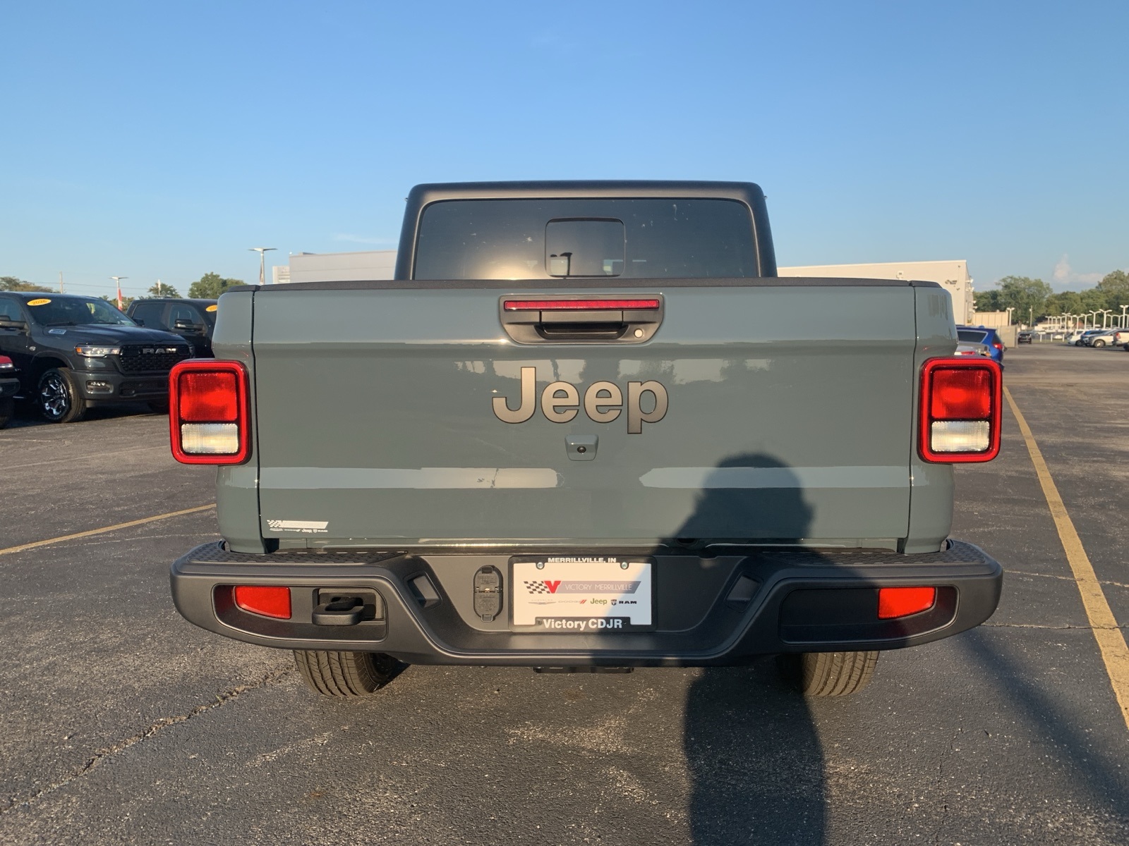 2025 Jeep Gladiator Sport S photo 4