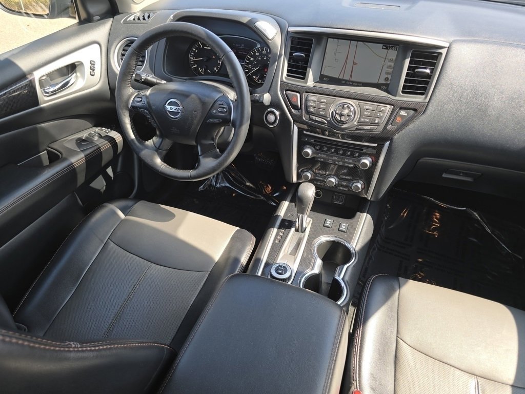 2020 Nissan Pathfinder SL photo 14