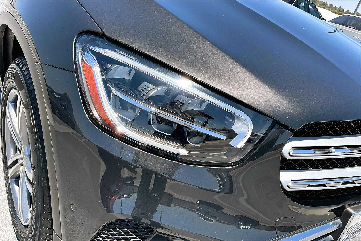 2022 Mercedes Benz GLC 300 photo 27