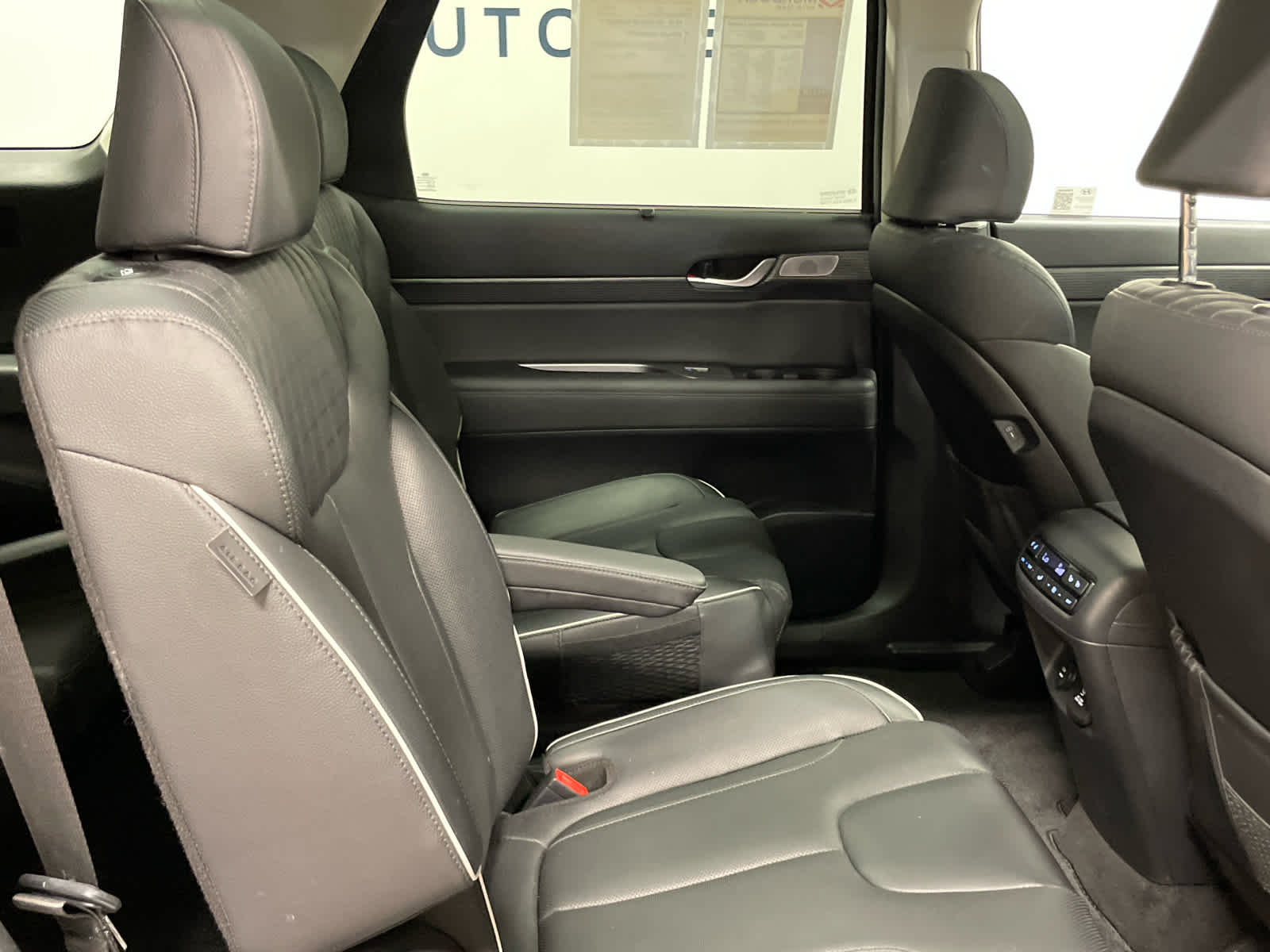 2024 Hyundai Palisade Limited photo 41