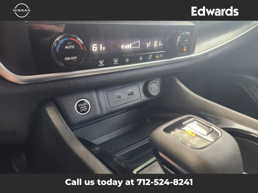 2023 Nissan Rogue SV photo 25