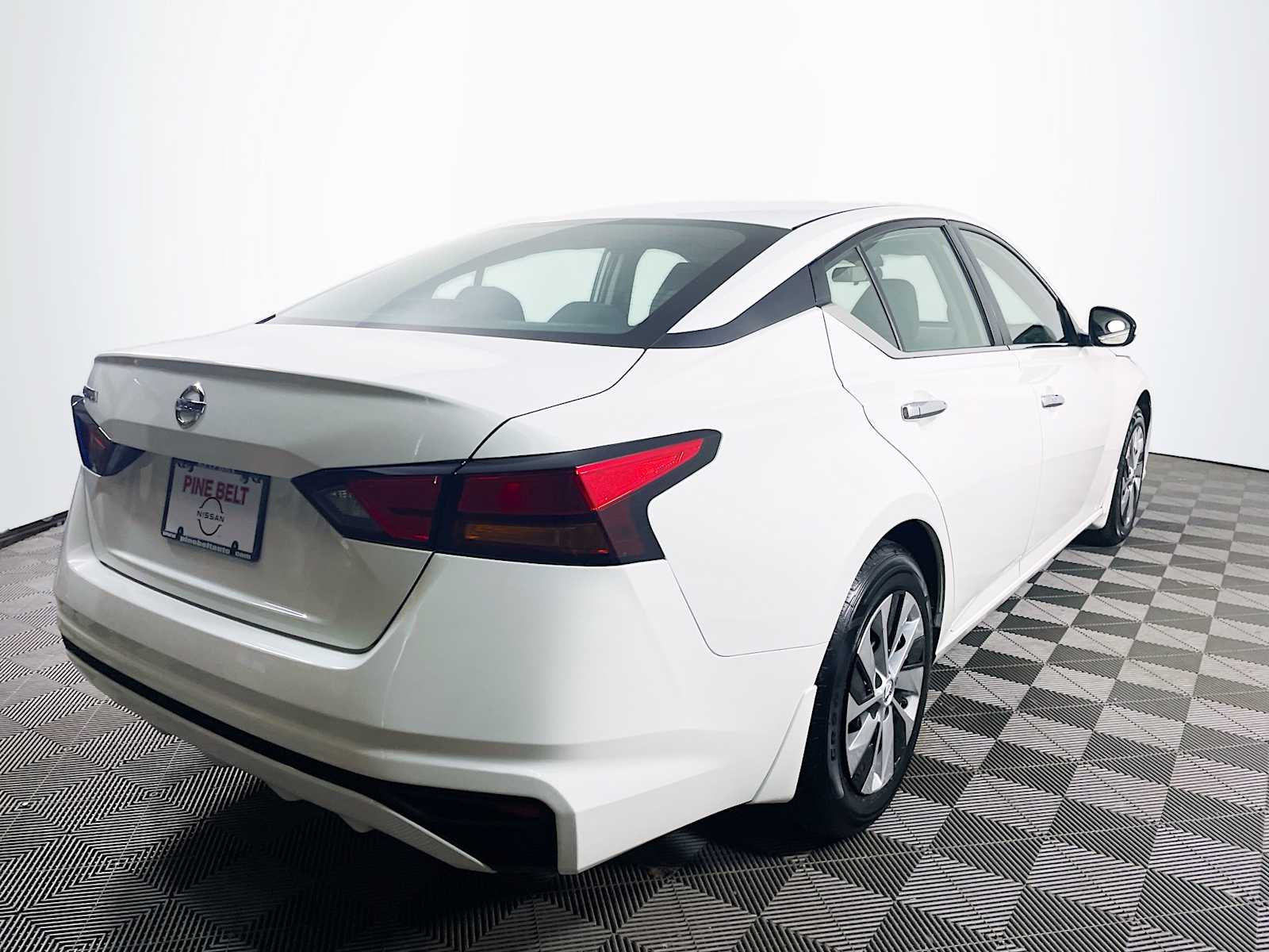 2022 Nissan Altima 2.5 S photo 4