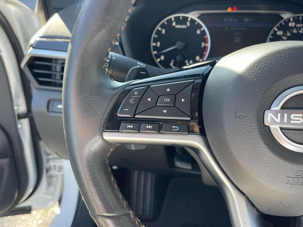 2024 Nissan Altima 2.5 SR photo 16