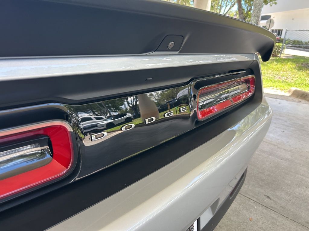 2023 Dodge Challenger R/T Scat Pack photo 19