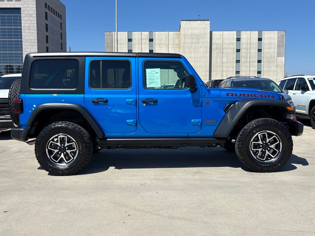 2024 Jeep Wrangler Rubicon photo 2